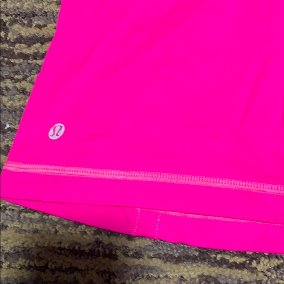 Lululemon hot pink tank top size 6 - Picture 3 of 3